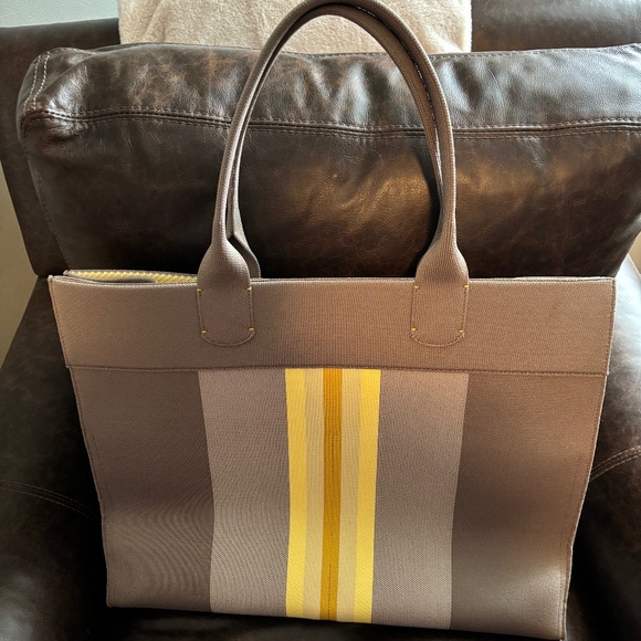 Rothy's FEED Bag - Picture 2 of 5